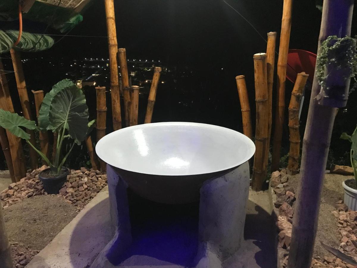 Bayview Coron Kawa Resort Ngoại thất bức ảnh